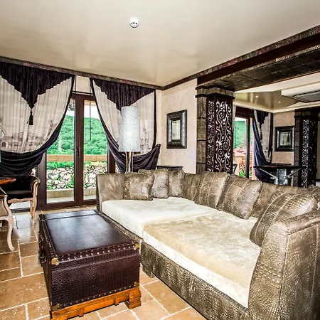 Royal Castle Design & Spa-3