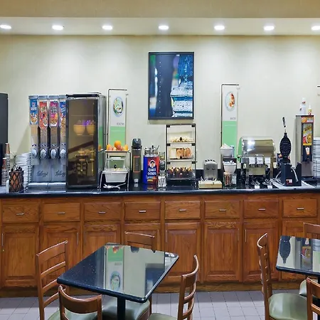 Country Inn & Suites By Radisson, Oklahoma City At Northwest Expressway, Ok-3