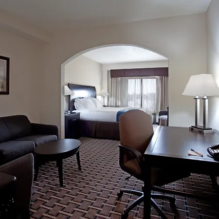 Holiday Inn Express & Suites Hope Mills-Fayetteville Airport By Ihg-3