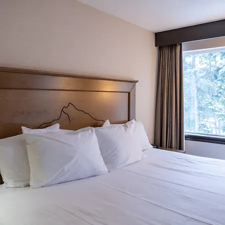 The Rundlestone Lodge-2
