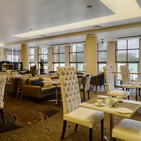 Protea Hotel By Marriott Johannesburg Wanderers-3