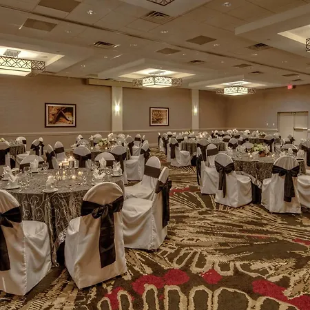 Doubletree By Hilton Decatur Riverfront-2
