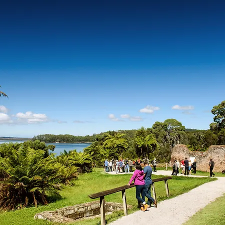 Strahan Village-3