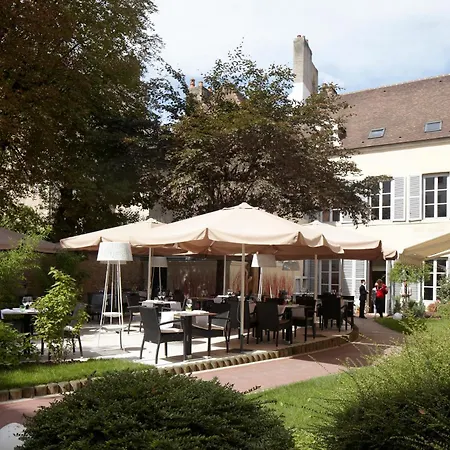 Maison Philippe Le Bon, Les Collectionneurs-3