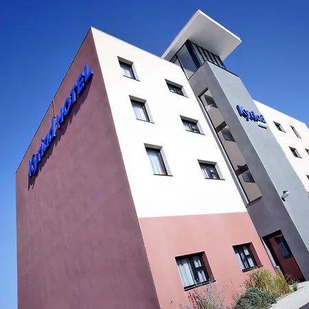 Holiday Inn Express - Marseille Airport By Ihg-2