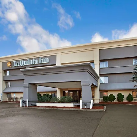 La Quinta Inn By Wyndham Detroit Canton-3