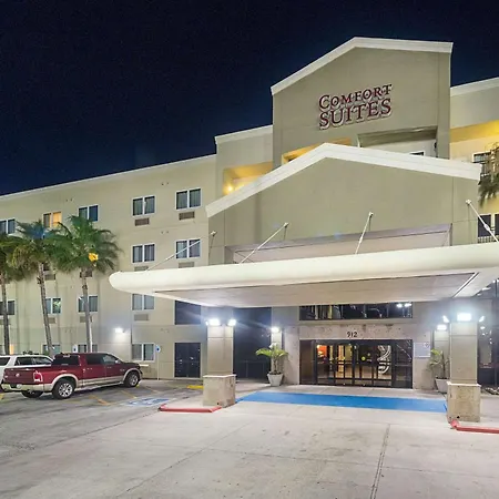 Comfort Suites Beachside-3