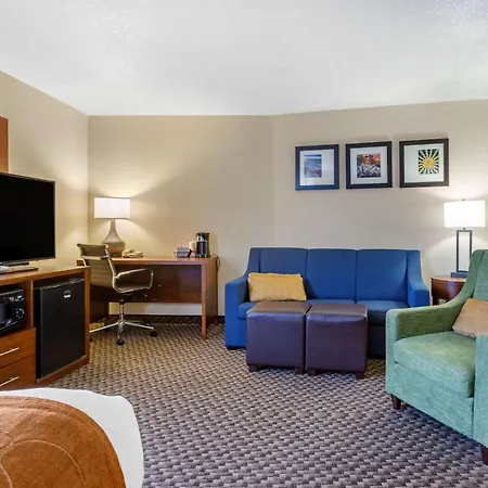 Comfort Suites Hobbs-2