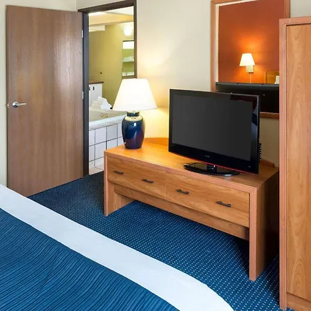 Quality Inn Lakeville North-3