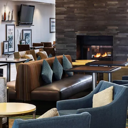 Hampton Inn & Suites Lincolnshire-3