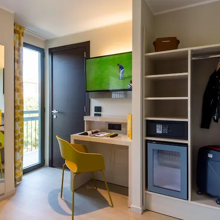 B&B Hotel Savona-3