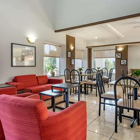 Quality Inn Zephyrhills-Dade City-2
