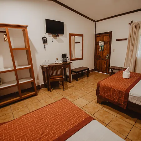 Hacienda Guachipelin Volcano Ranch Hotel&Hot Springs-2