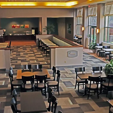 Quality Suites Lake Wright - Norfolk Airport-2