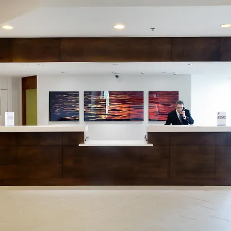 Delta Hotels By Marriott Saguenay Conference Centre-2