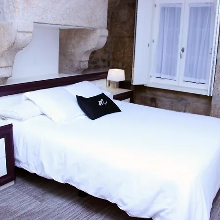 Hotel Montenegro Compostela-3