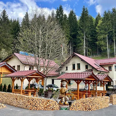 Hotel&Gasthaus Sterngrund-3
