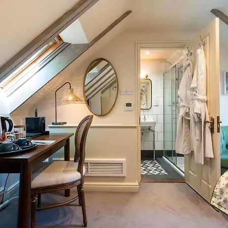 The Hoste And The Vine House Hotels-3