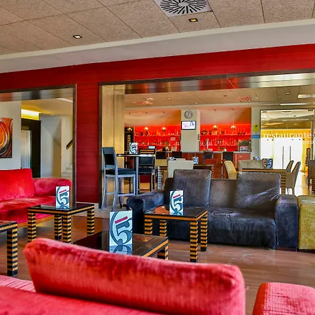 Hotel 525-2