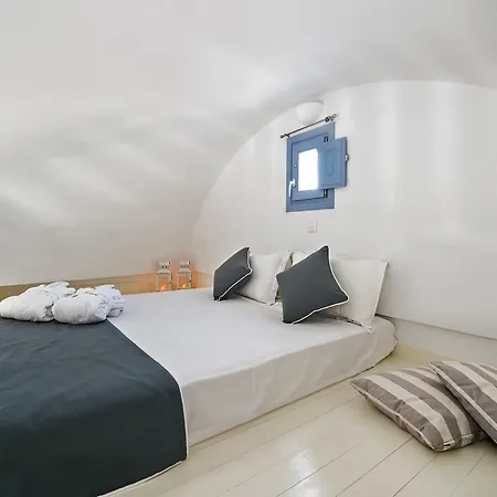 Apanemo Hotel & Suites-2
