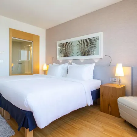Radisson Blu Hotel, Hamburg-2