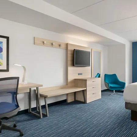 Holiday Inn Express Hotel & Suites Norfolk Airport By Ihg-2