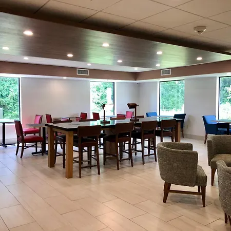 Holiday Inn Express Great Barrington By Ihg-2
