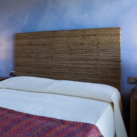 Hotel Villaro Del Bosc-3