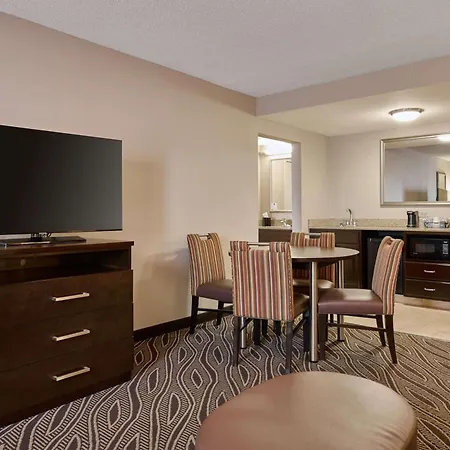 Hampton Inn Evansville Airport-2