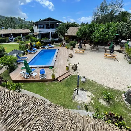 Aroa Beachside Resort-2