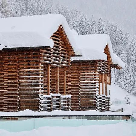 Boutique Hotel und Chalets Bergwiesenglück-2