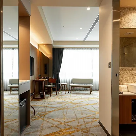 Home Hotel-2