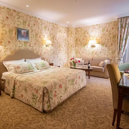 Swiss Hotel-2