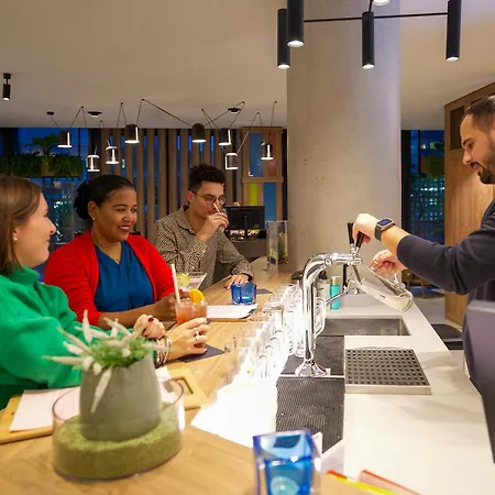 Novotel Suites Berlin City Potsdamer Platz-3
