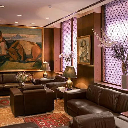 Hotel Holt - The Art Hotel-3