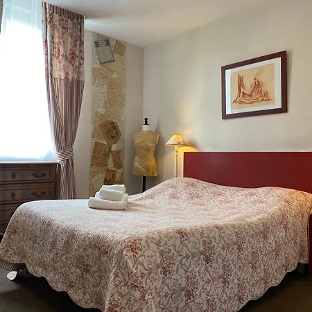 Hotel Saint Yves-3