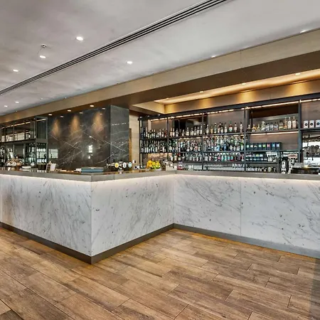 Hilton Auckland-3