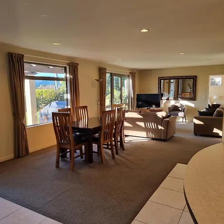 Vintners Retreat-3