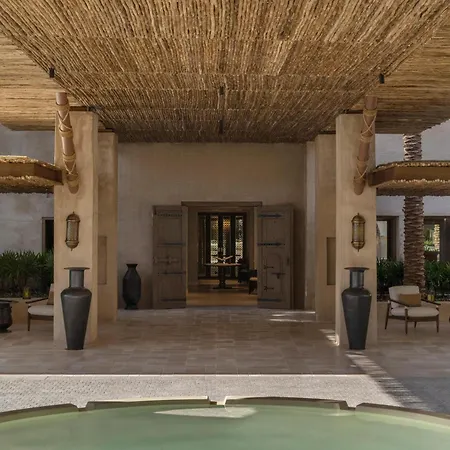 Rare Finds Desert Resort-2