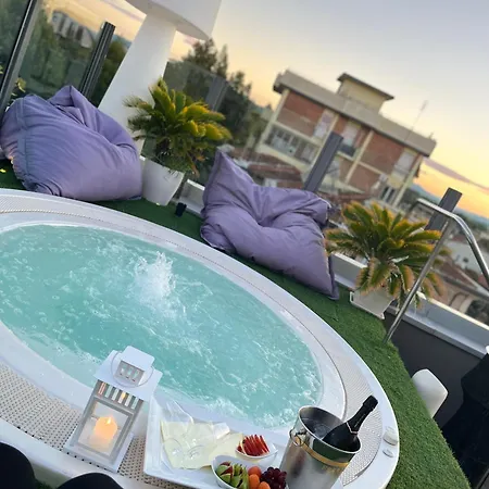 Q Hotel-2