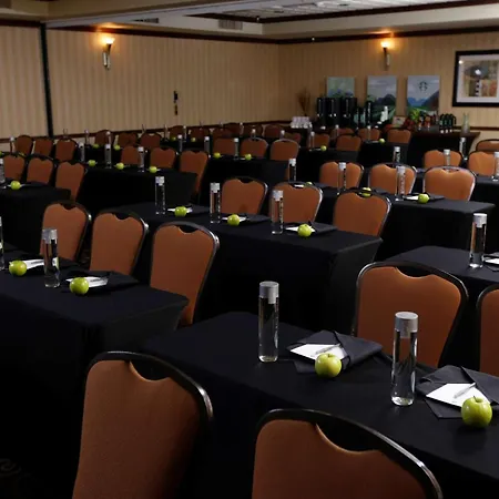 Embassy Suites Lubbock-2