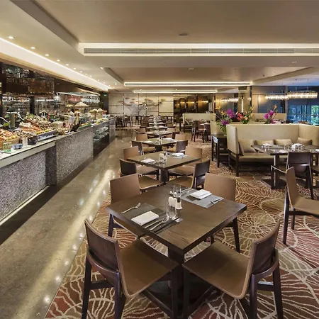 Hilton Guangzhou Tianhe: Canton Fair Shuttle & Registration-3