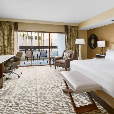 Hilton Phoenix Airport-2