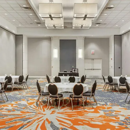 Doubletree By Hilton Little Rock-2