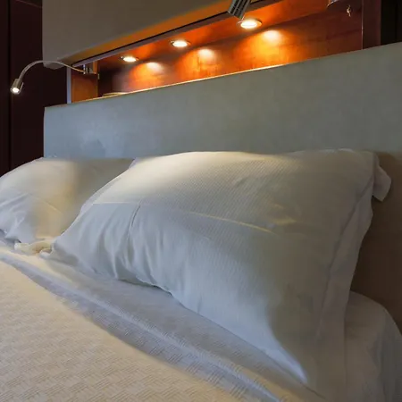 Hotel Velino-2