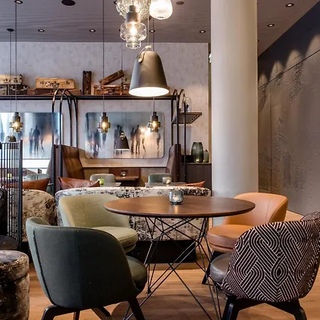 Motel One Nuernberg-City-3