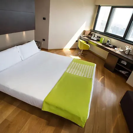 Best Western Plus The Hub Hotel-3