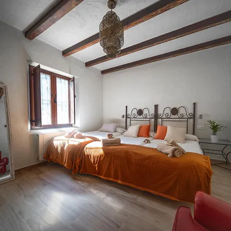 Eco Hotel Cueva Del Gato-2
