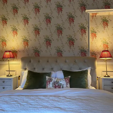 Alexandra Court Hotel-3