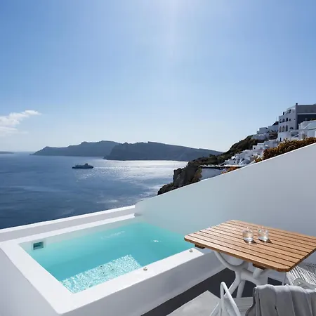 Villaki Oia-2